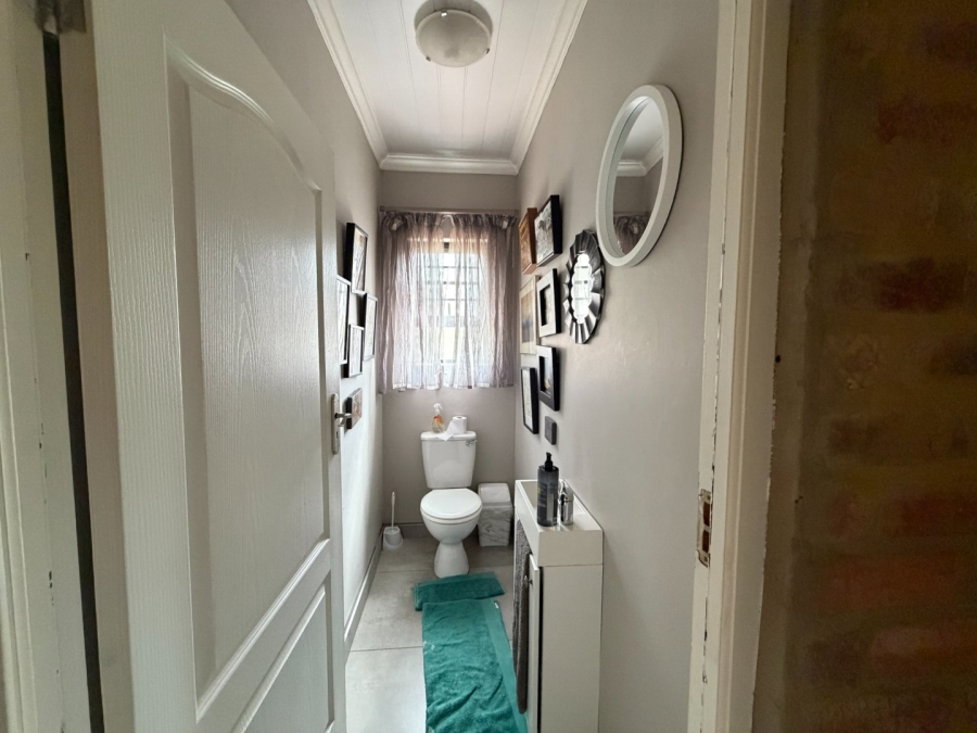 3 Bedroom Property for Sale in Lekwena Wildlife Estate North West